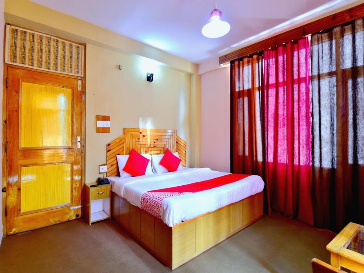 Hotel Kingston Manāli Eksteriør bilde